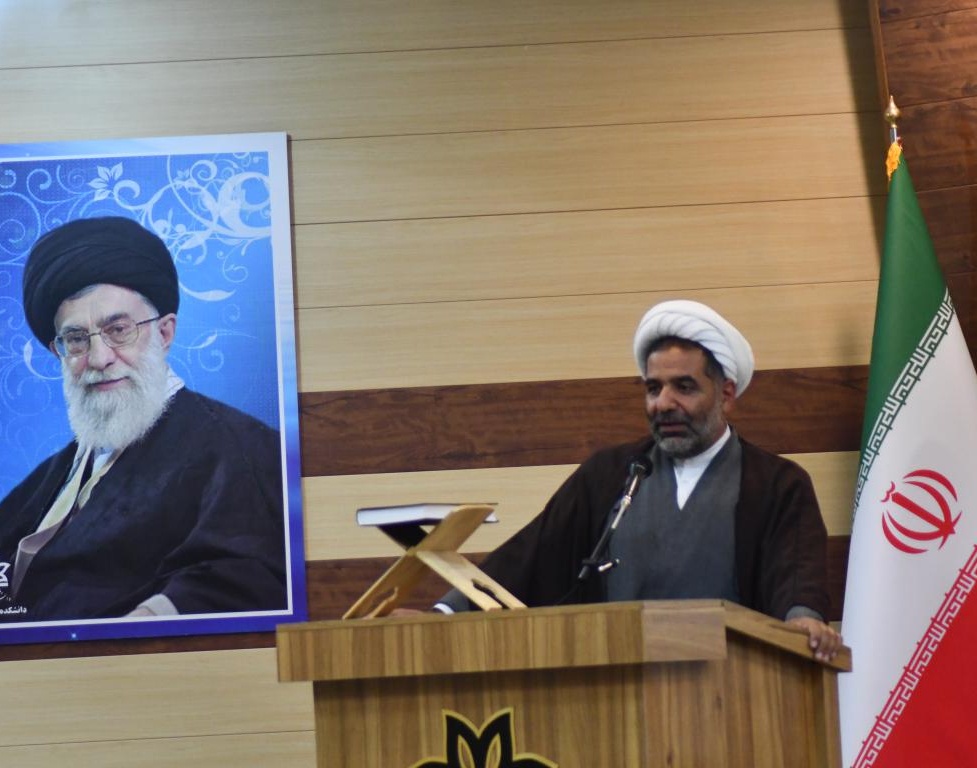 مراسم تجلیل از فرزندان شهدا، جانبازان و ایثارگران شاغل در دانشگاه ارومیه به مناسبت هفته دفاع مقدس