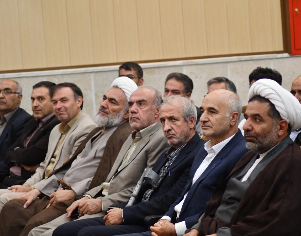 مراسم تجلیل از فرزندان شهدا، جانبازان و ایثارگران شاغل در دانشگاه ارومیه به مناسبت هفته دفاع مقدس