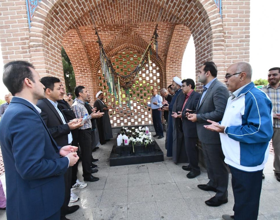 همایش بزرگ پیاده روی همکاران و غبار روبی مزار شهدای گمنام دانشگاه ارومیه بمناسبت سالروز آزاد سازی خرمشهر